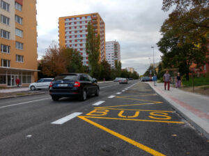 Jabloňová ulice autobusová zastávka