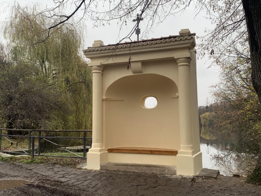 Kaplička u Hamerského rybníku